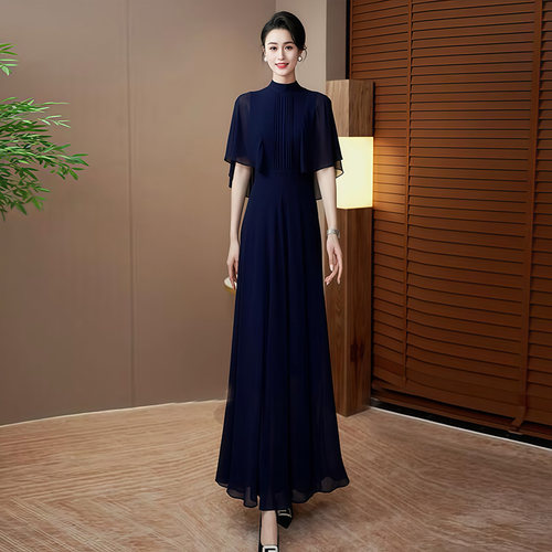 显瘦斗篷长款连衣裙女显瘦气质