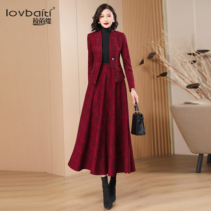 红色格子毛呢套装女2025新款两件套高端时尚修身中长款半身裙647