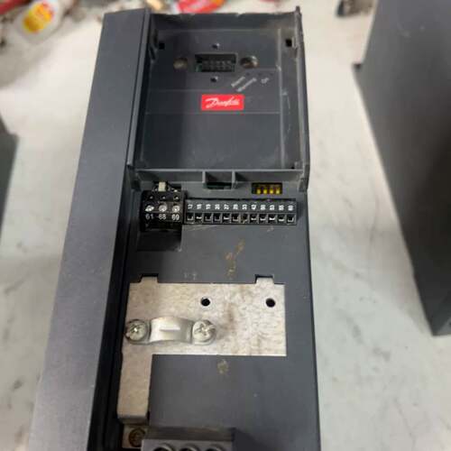 可维修丹佛斯变频器FC-051P7K5T4E20H议价