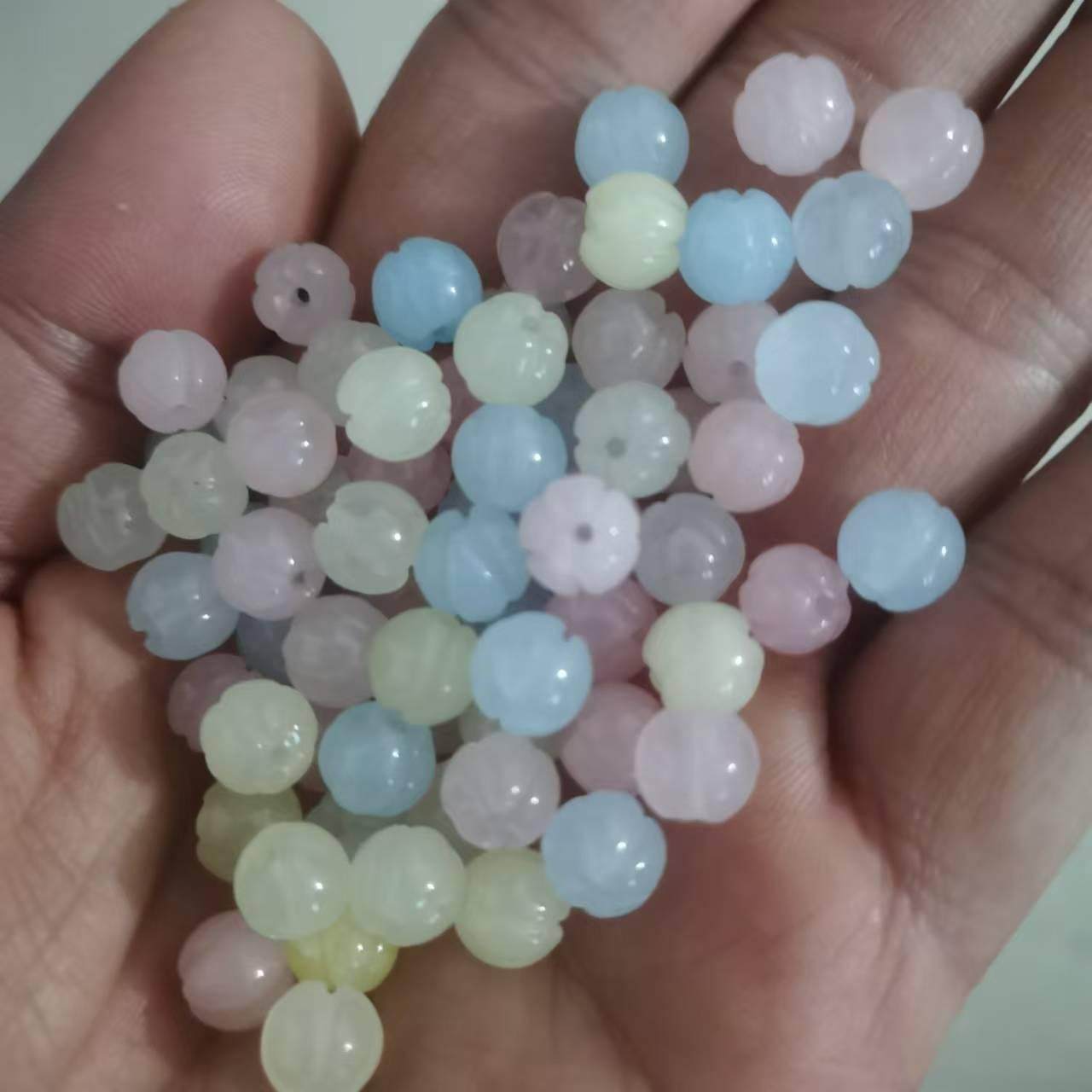 三彩原矿老玛瑙散珠配件七彩色南瓜珠圆原玉石雕刻DIY饰品金丝玉