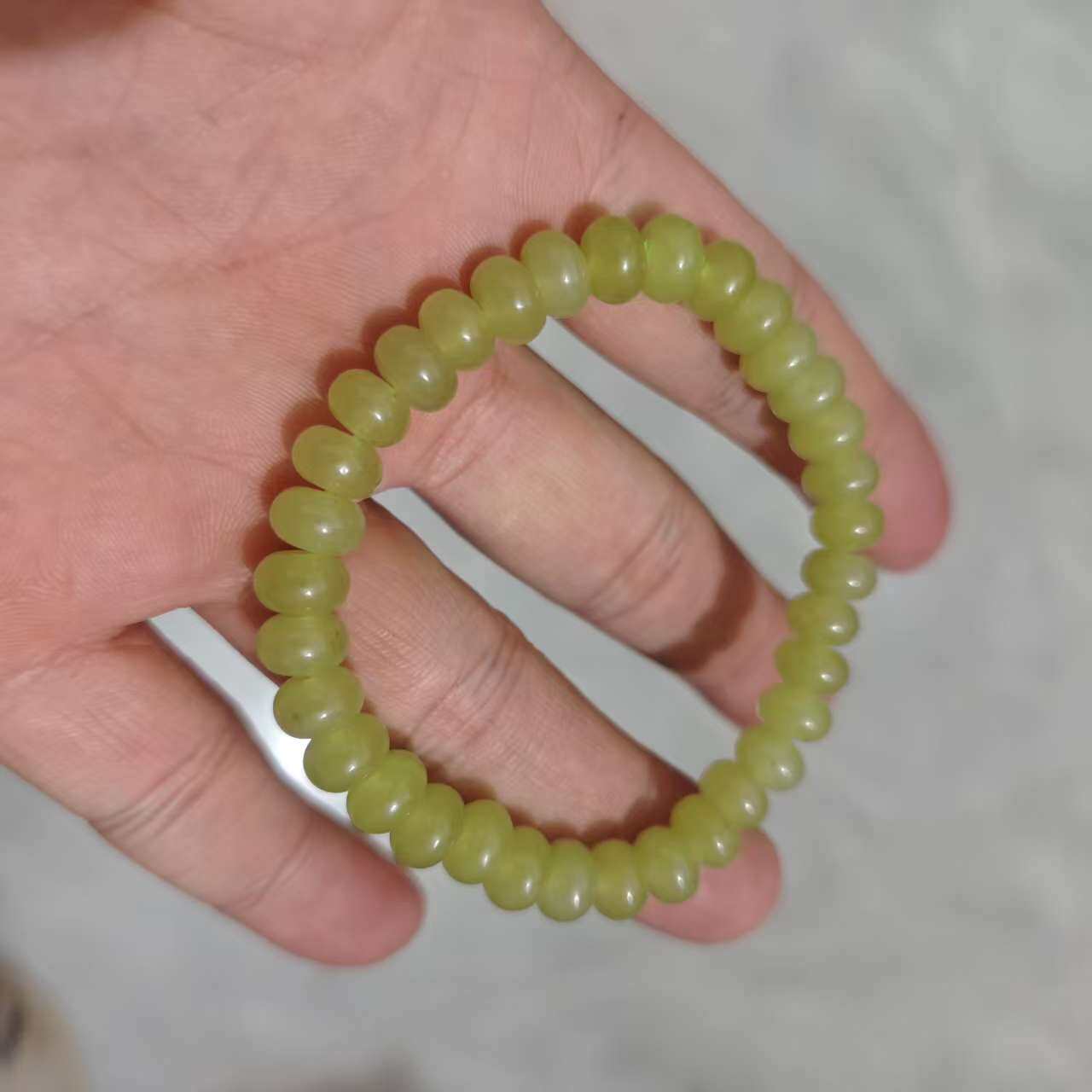 天然冰晴青海水黄玉A货手串