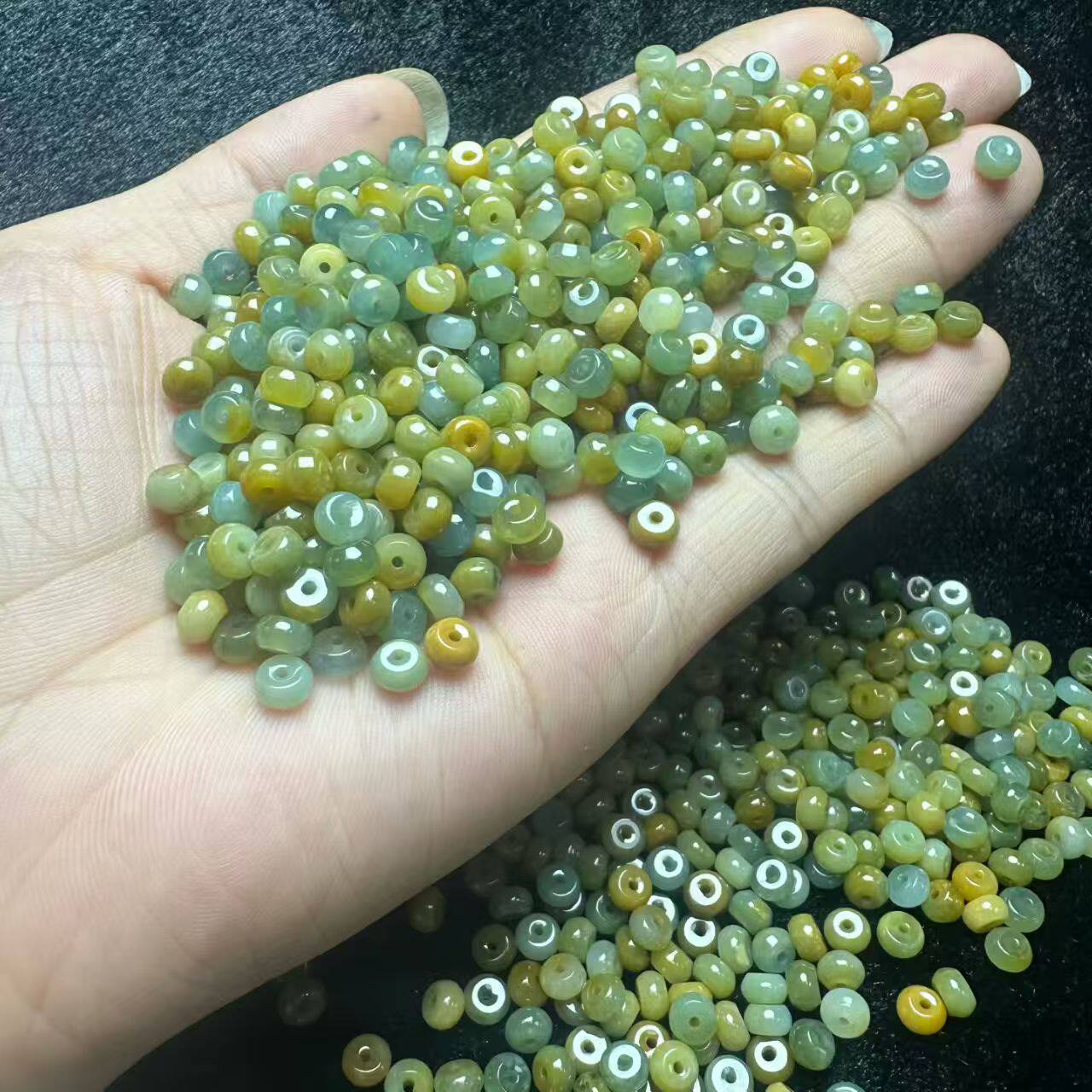 缅甸翡翠黄翡玻璃种幻彩散珠