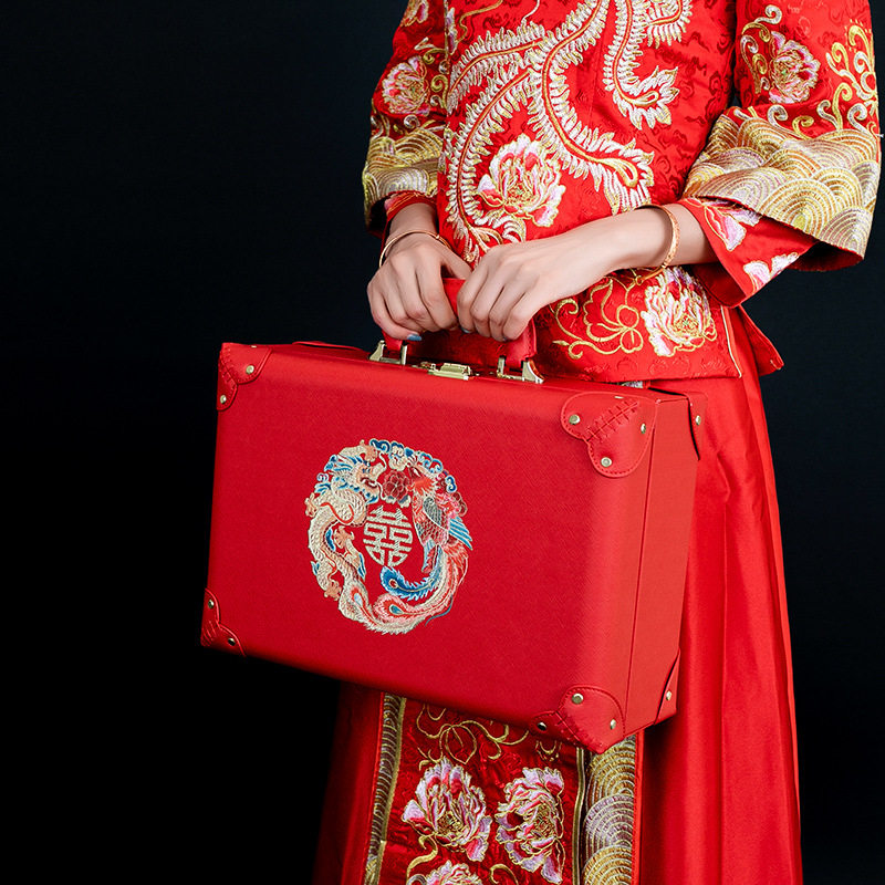 红色结婚箱子陪嫁箱皮箱新娘嫁妆