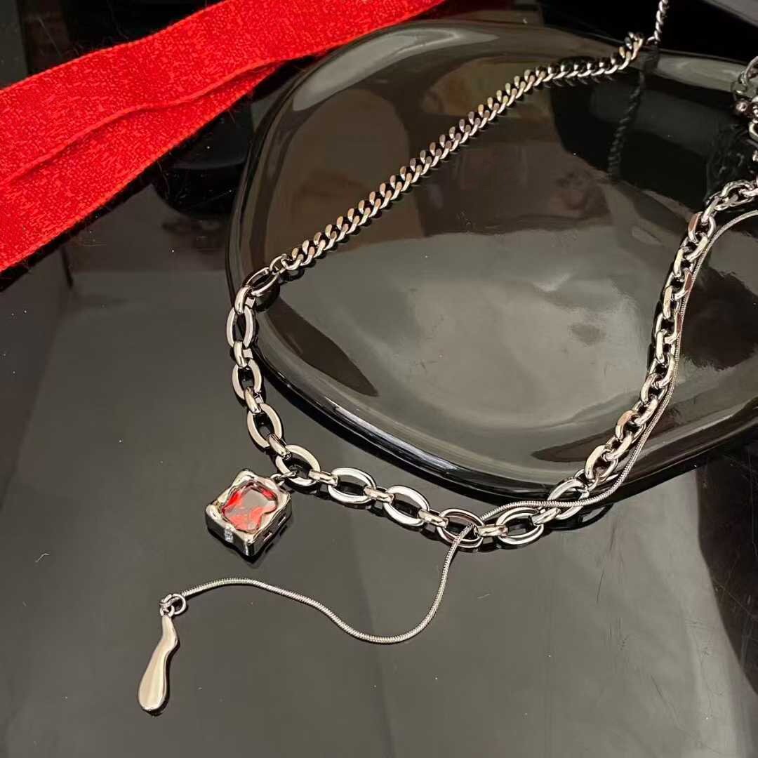 韩版时尚暗红宝石方块吊坠多层链条项链女金属水滴吊坠百搭锁骨链