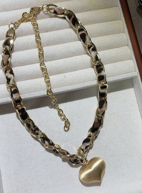 欧美饰品气质绒布链条吊坠复古爱心百搭项链