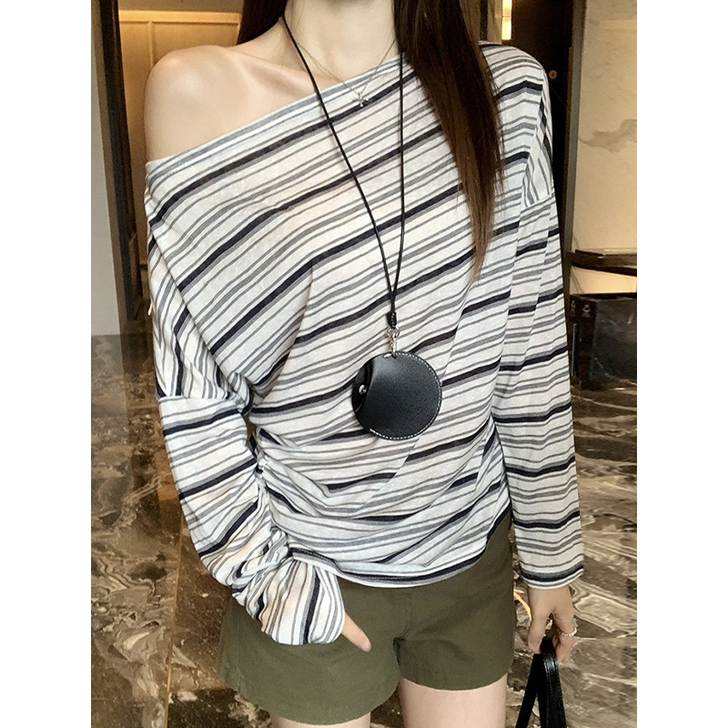 轻薄防晒长袖T恤女夏秋韩系精致百搭收腰显瘦一字领斜肩条纹上衣