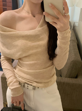 一字肩荡领温柔小香风薄款长袖针织衫女早秋新款韩系气质修身上衣