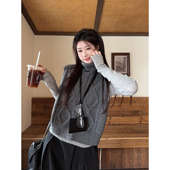 时髦设计感双面穿针织马甲女叠穿麻花纹无袖 上衣软糯坎肩毛衣