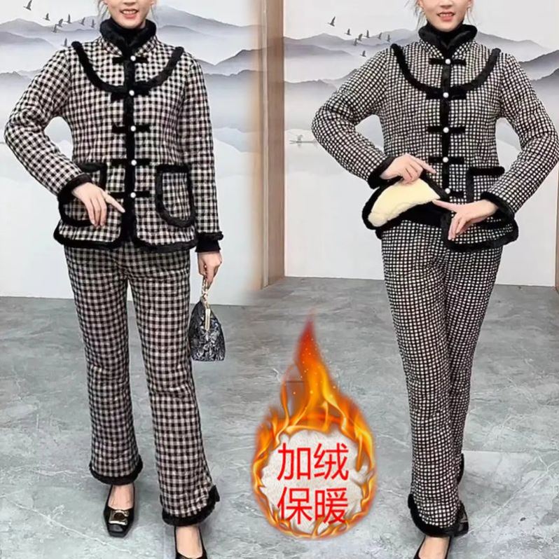 妈妈加绒套装中年妇女棉袄外套2026新款秋冬季中老年女装格子棉衣