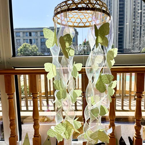 幼儿园春日森系竹编丝带吊饰环创