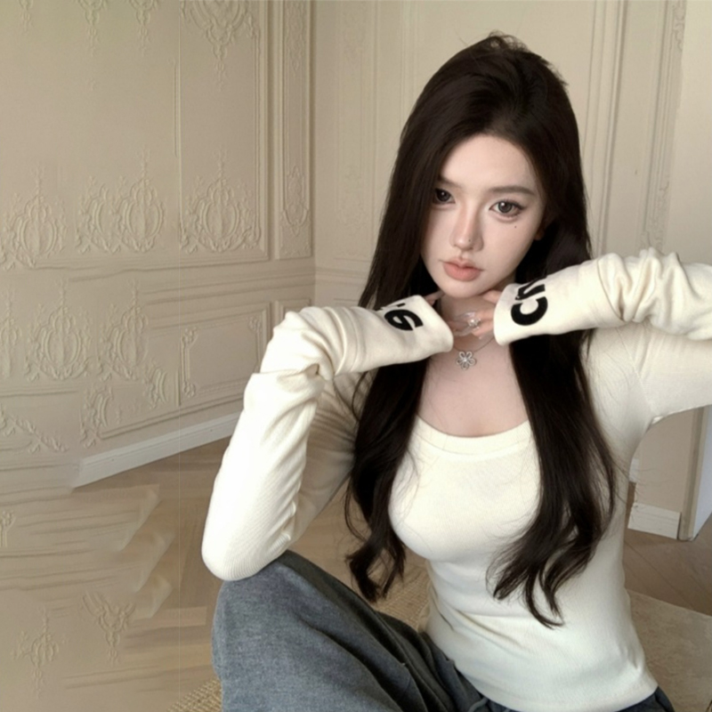 白色U领上衣女秋冬季打底小个子巨好看修身显瘦高级感内搭长袖T恤