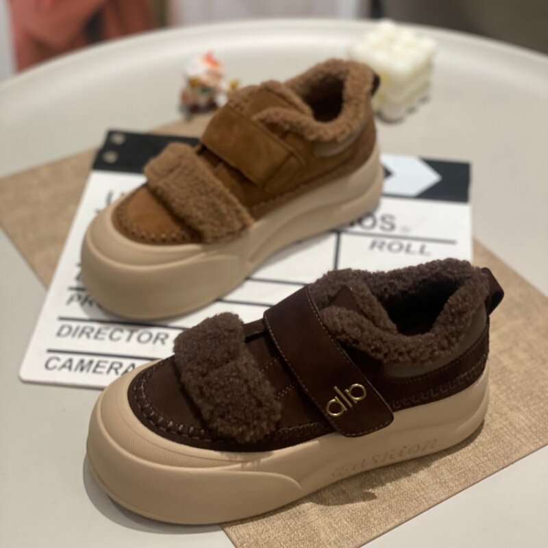 小白鞋女款2025年新款秋季增高时尚舒适跑步鞋百搭魔术贴加绒棉鞋