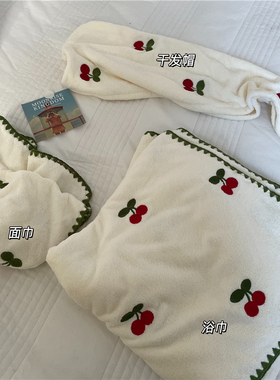 chubbybaby*三件套！超划算珊瑚绒吸水小樱桃干发帽面巾浴巾套装~