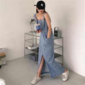 牛仔背带裙宽松大码过膝长款连衣裙高腰开叉娃娃裙休闲学生吊带裙