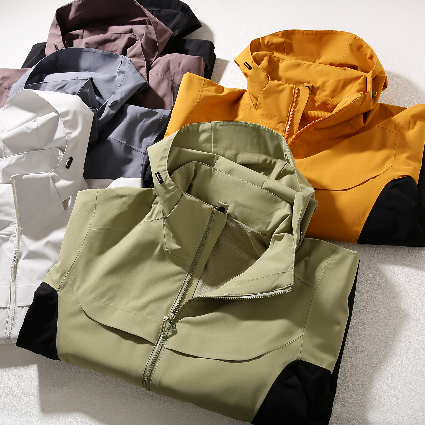 鼎级户外牛货！3D立裁！男女秋季新品防风防水透气连帽冲锋衣外套