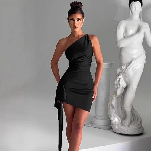Single shoulder pleated slit sexy satin dress 性感缎面连衣裙