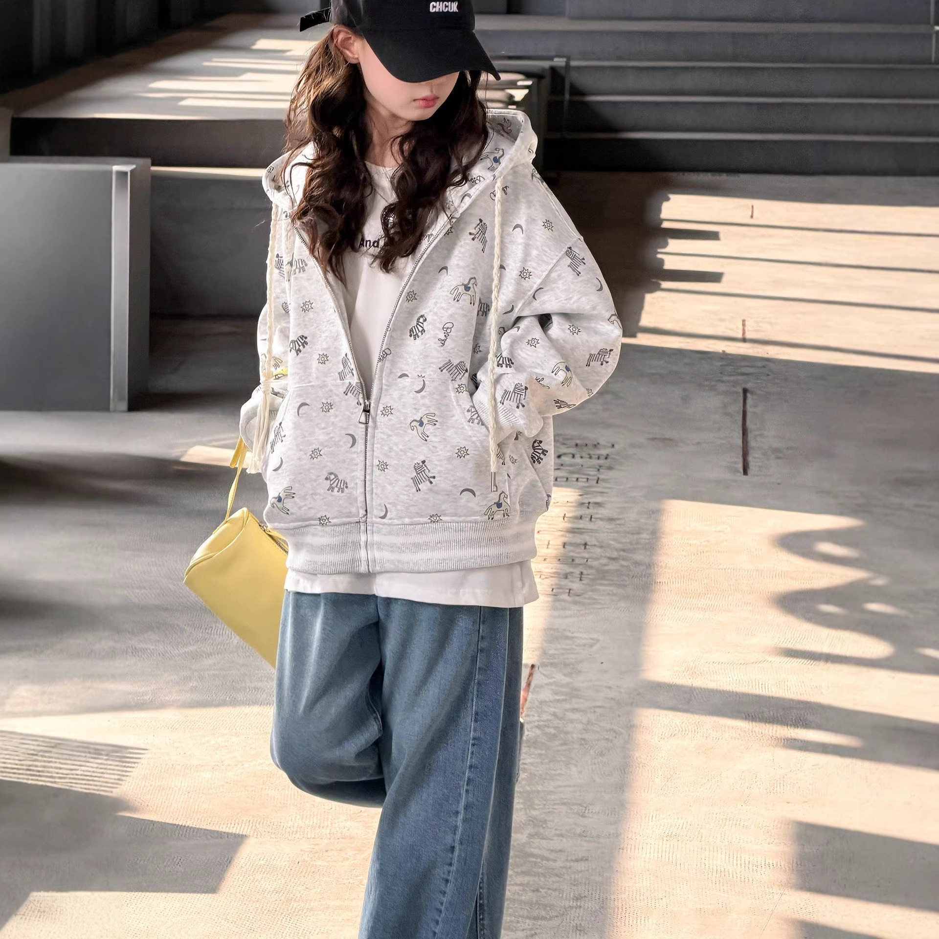 女童外套春装2026新款女大童洋气时髦连帽卫衣宽松休闲拉链衫开衫,童装/婴儿装/亲子装,普通外套,淘宝优惠券,粉丝福利购,淘宝优惠卷