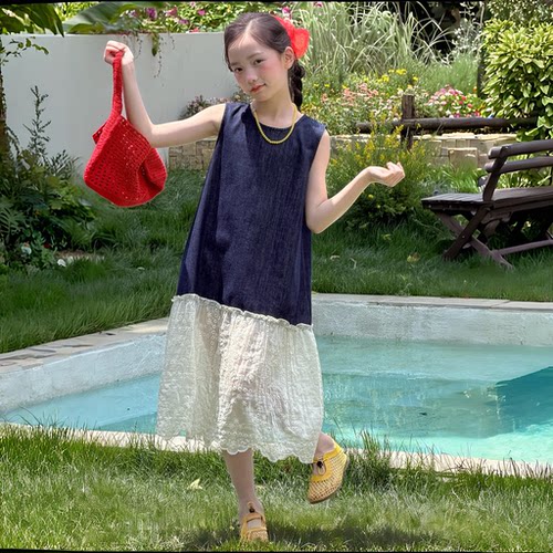 女童连衣裙夏季2026新款儿童夏装薄款大童无袖背心拼接花边牛仔裙