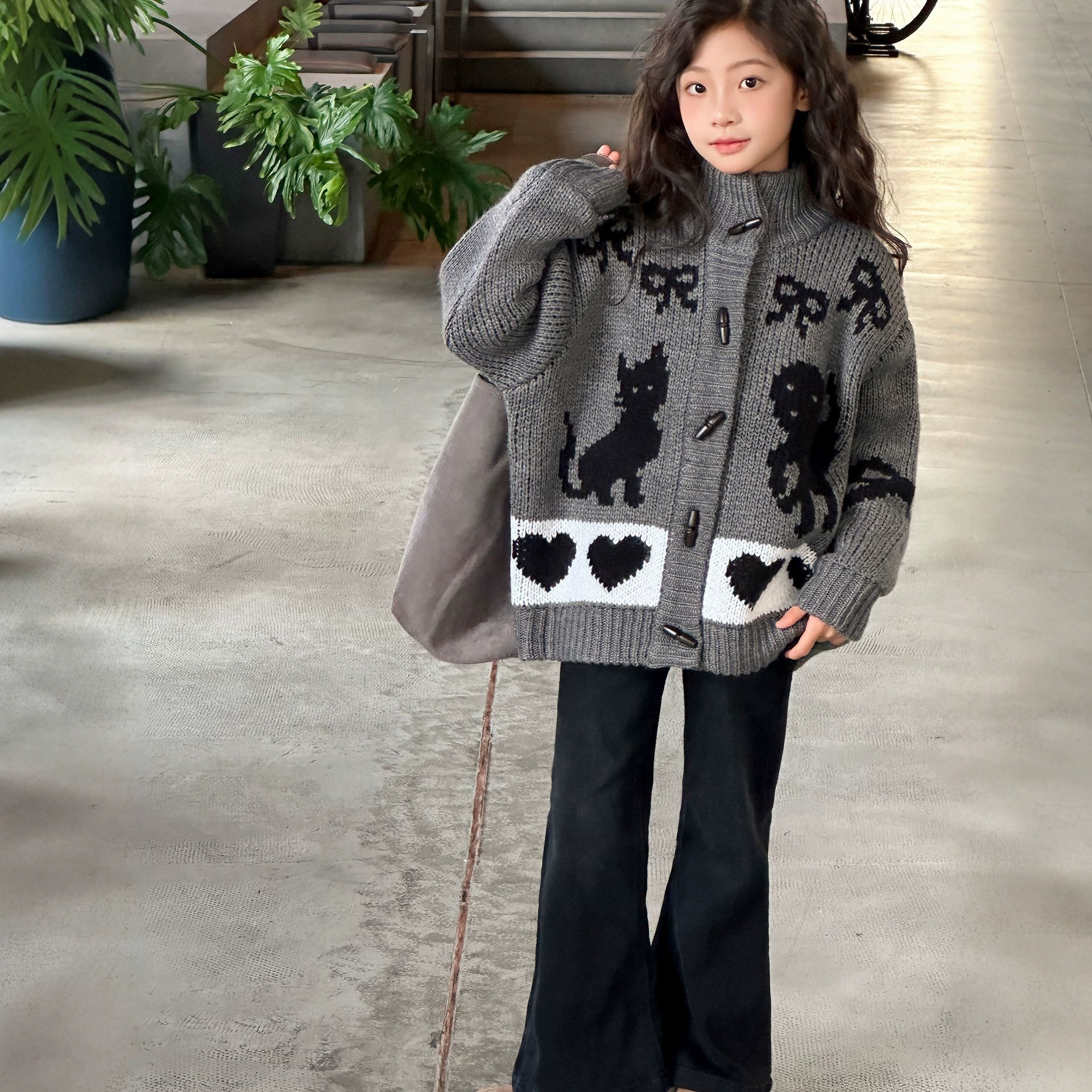 女童毛衣秋装2025秋冬新款韩版儿童针织衫女孩宽松加厚开衫外套
