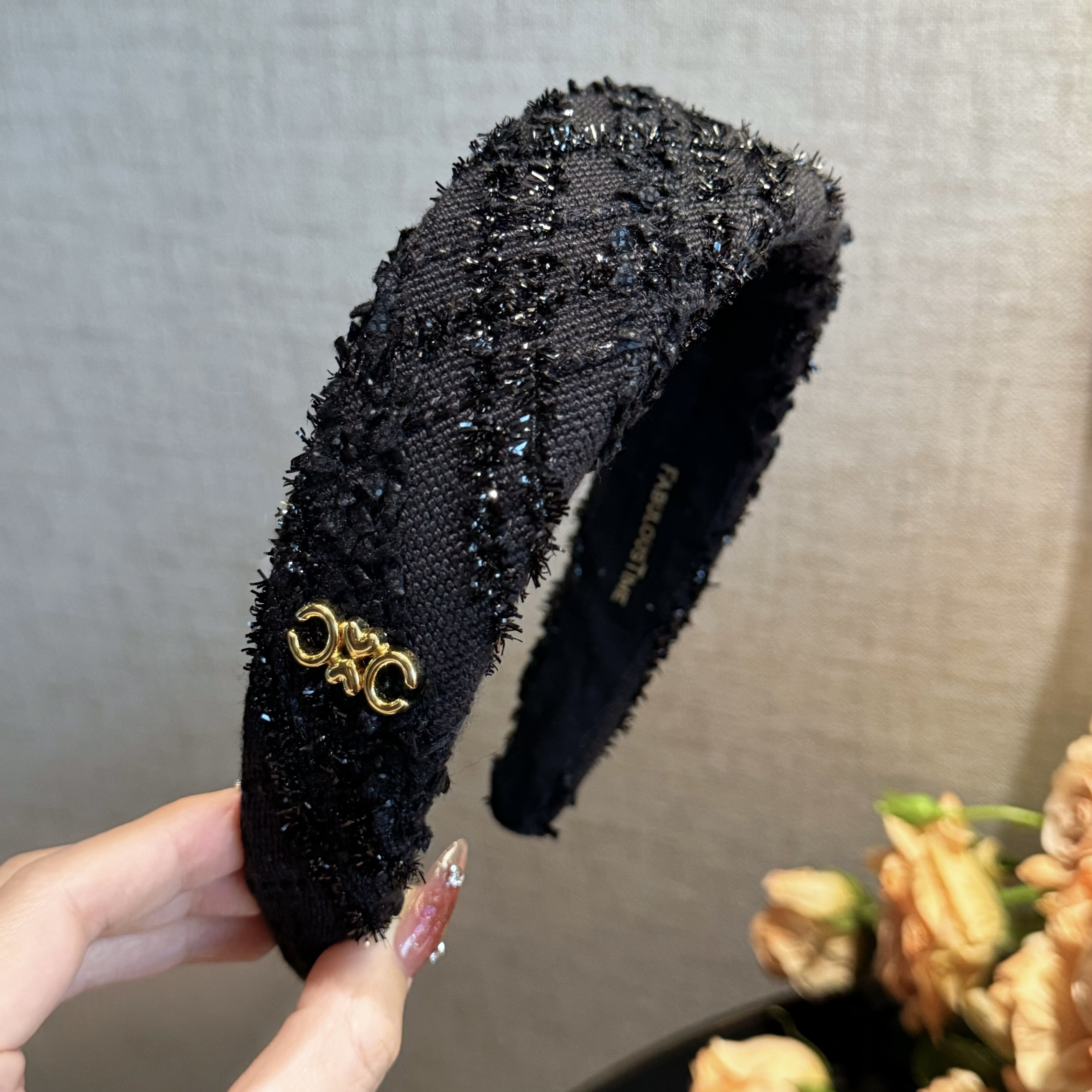 香奶奶细闪黑色粗花呢凯旋门发箍