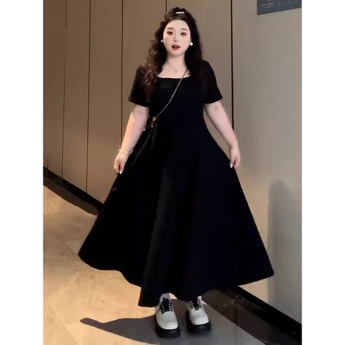 大码法式赫本风方领连衣裙女夏季