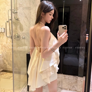 FAY【布洛娜】夏季法式层叠荷花边挂脖吊带露背背心上衣