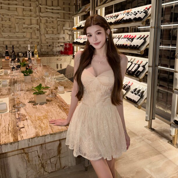 FAY【奶霜芭蕾】千金风贵气重工蕾丝带胸垫纱裙吊带连衣裙