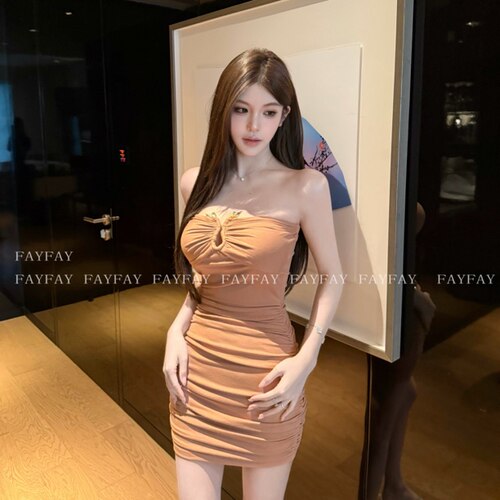 FAY【光年之外】纯欲风金属扣性感收腰抹胸包臀连衣裙