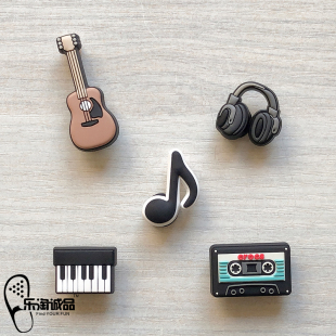 花 新款 洞洞鞋 花配饰正品 卡洛驰趣味配件音符吉他钢琴磁带 Crocs鞋