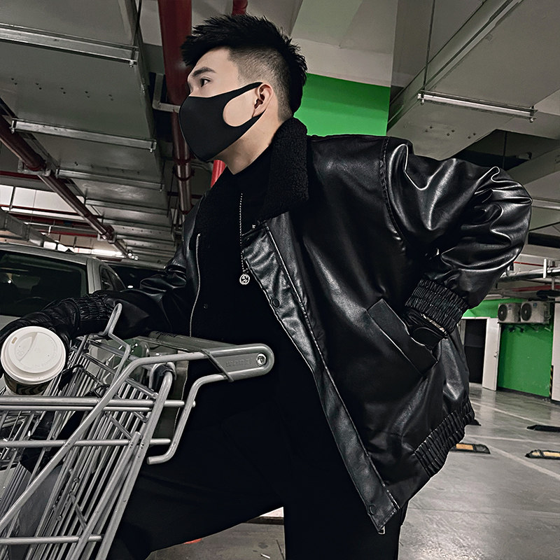 成熟稳重男士秋冬季皮棉服