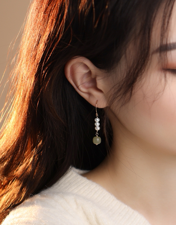 천연 HETIAN JADE 담수 진주 귀걸이 복고풍 절묘한 술 슈퍼 요정 귀걸이 14K 골드 채워진 귀걸이에 경의를 표합니다