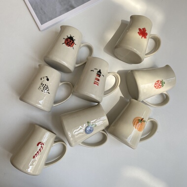 大厂订单 日单手绘小可爱浮雕图案小容量奶壶釉下彩复古小引流杯