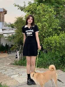美式POLO连衣裙女收腰显瘦夏季新款微胖大码黑色印花T恤裙子薄款