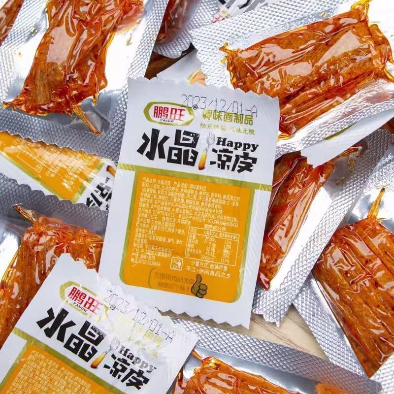 水晶凉皮辣条辣片8090后怀旧零食小吃下酒菜面筋制品独立小包即食