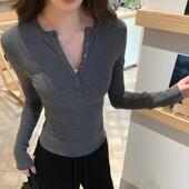 v领纽扣长袖 t恤女秋季 设计感打底衫 alexstevens 修身 显瘦内搭上衣