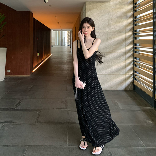alex stevens黑色波点修身吊带连衣裙女春夏季新款显瘦中长款裙子