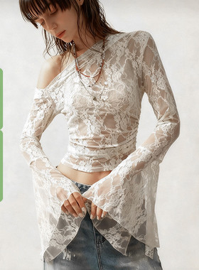 WEEKEEP 纯欲辣妹白色蕾丝轻薄叠穿罩衫修身斜领露肩喇叭袖上衣