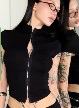 WEEKEEP 街头纯色基础排扣立领短袖T恤女休闲百搭修身显瘦短上衣