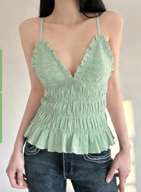 WEEKEEP 度假风V领木耳边打揽褶皱收腰吊带辣妹纯色性感修身背心