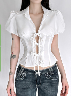 WEEKEEP 纯欲白色蕾丝拼接翻领系带泡泡袖衬衫女百搭修身收腰上衣