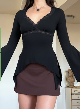 WEEKEEP 黑色V领蕾丝拼接不规则下摆长袖T恤女百搭修身显瘦上衣