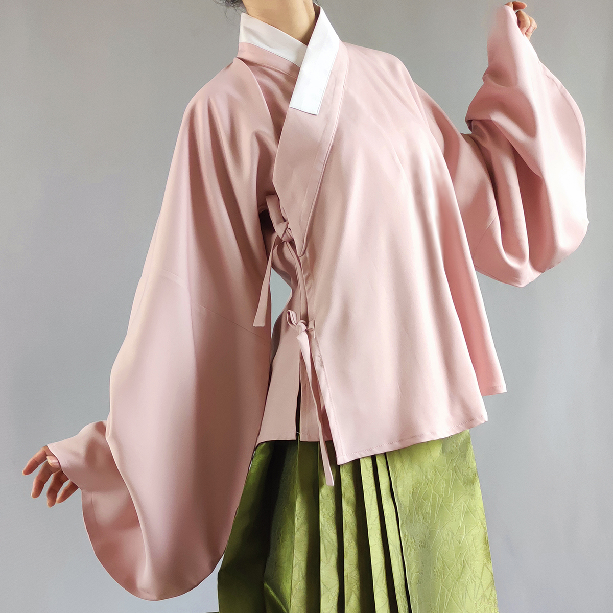 漫春雪交领琵琶袖短衫明制汉服