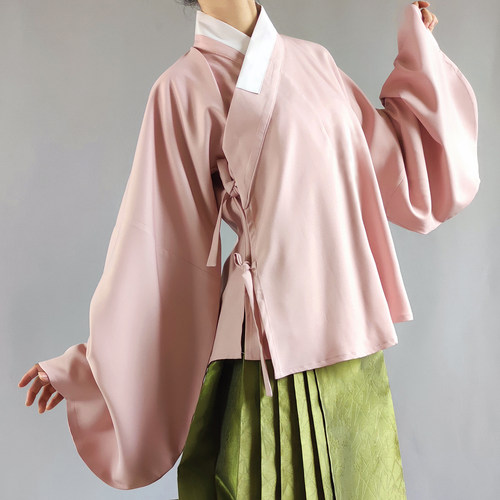 交领琵琶袖短衫明制汉服汉洋折衷