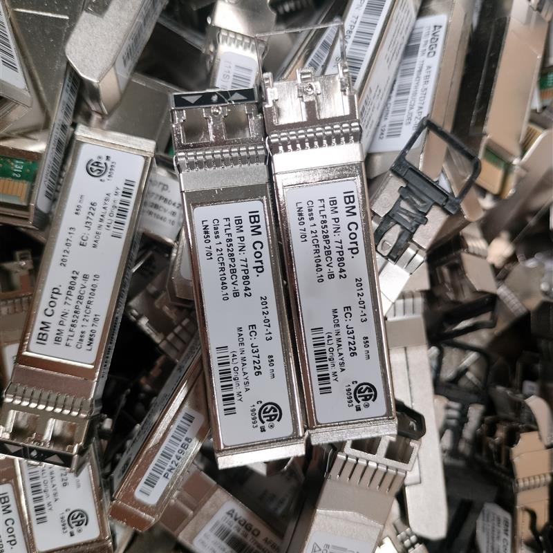 lBM 77P8042 FTLF8528P2BCV-i8-850nm多模原装拆机成色如图