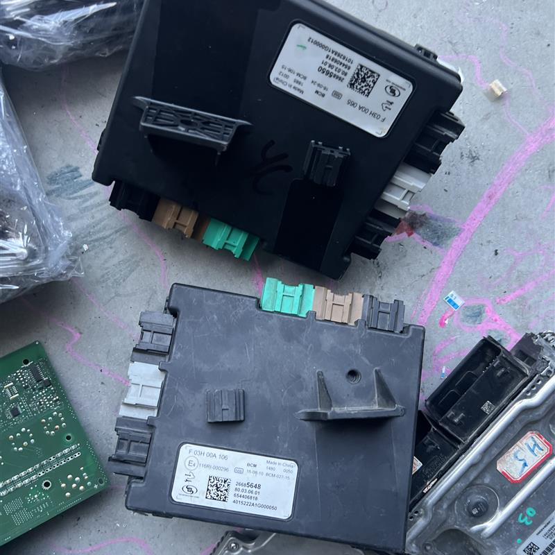 新凯越新英朗赛欧车身电脑BCM车身控制器单元26256589 26291393