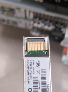 EMC 16Gb 4口 HBA 送原配4个光纤模块 303-220-300D-00