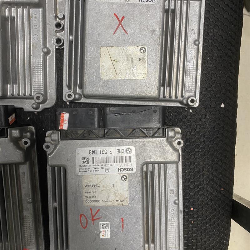 宝马N46发动机电脑板宝马X1X3E90E60发动机电脑板行车ECU年款