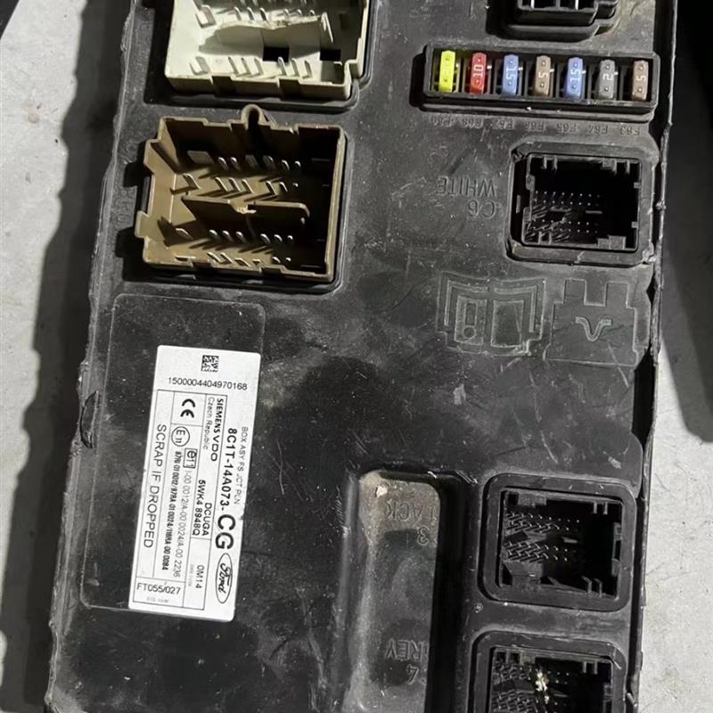 适配江铃新时代V348全顺车身电脑模块/8C1T-14A073-BC/BB/CF