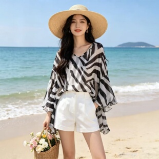 黑白条纹真丝上装女宽松大码显瘦桑蚕丝衬衫漂亮上衣2026夏季新款