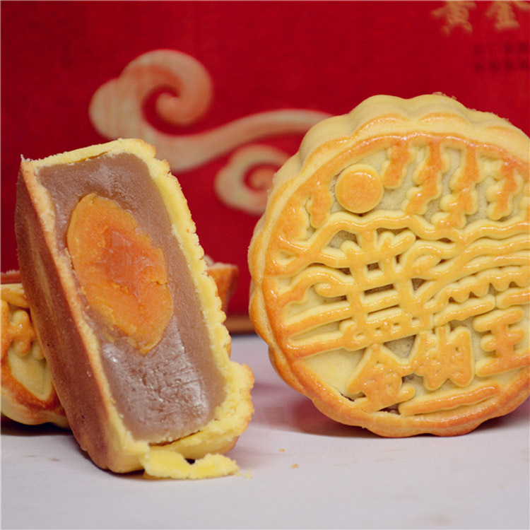 金钩王蛋黄纯莲蓉奶香月饼全年做饼厂家发广式传统手工中秋月饼
